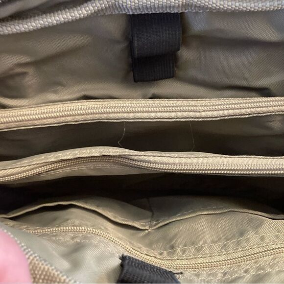 Baggallini Black Crossbody Bag - Picture 8 of 8